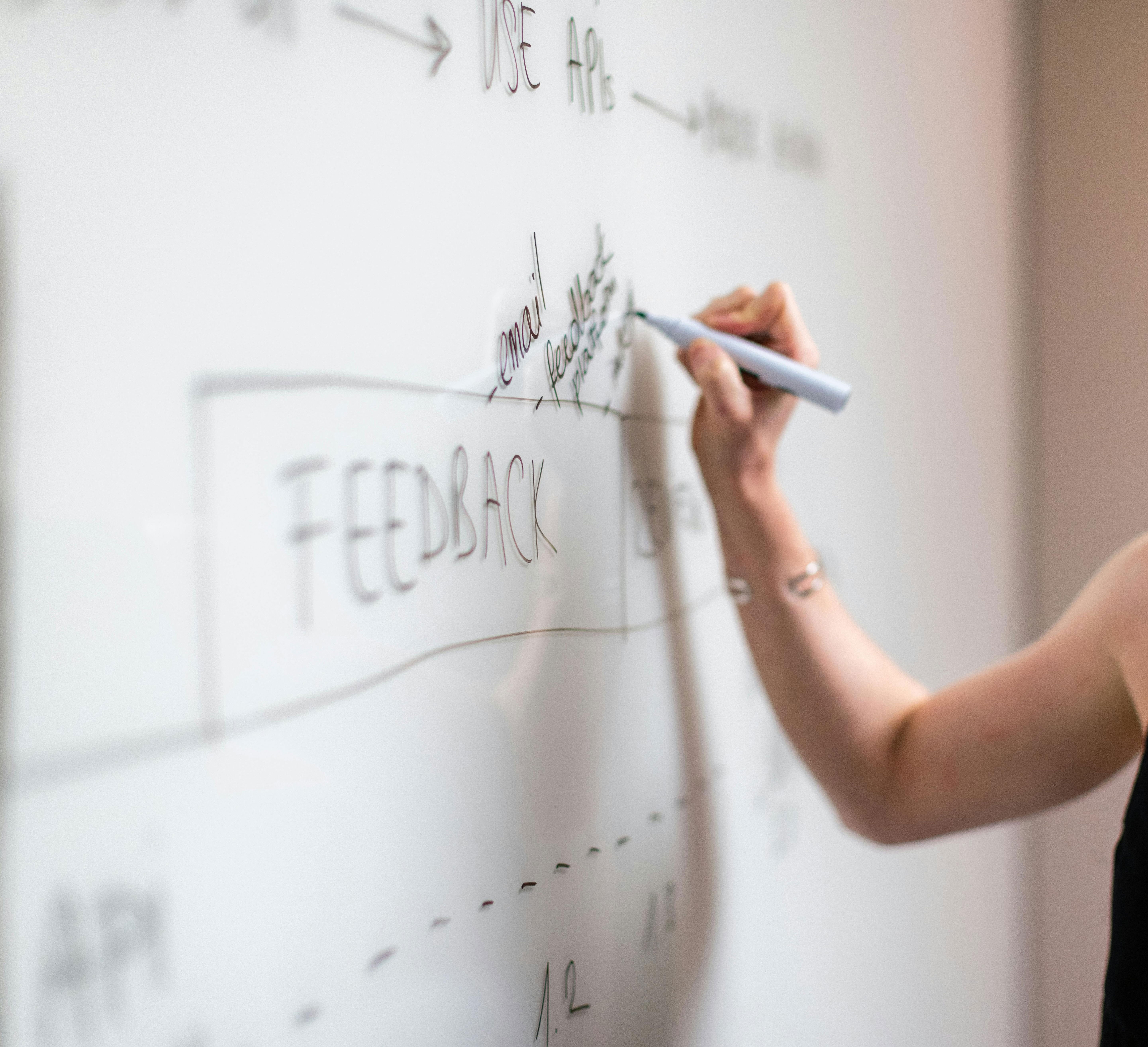 Comment une organisation faitière a optimisé ses réunions grâce à l'IA